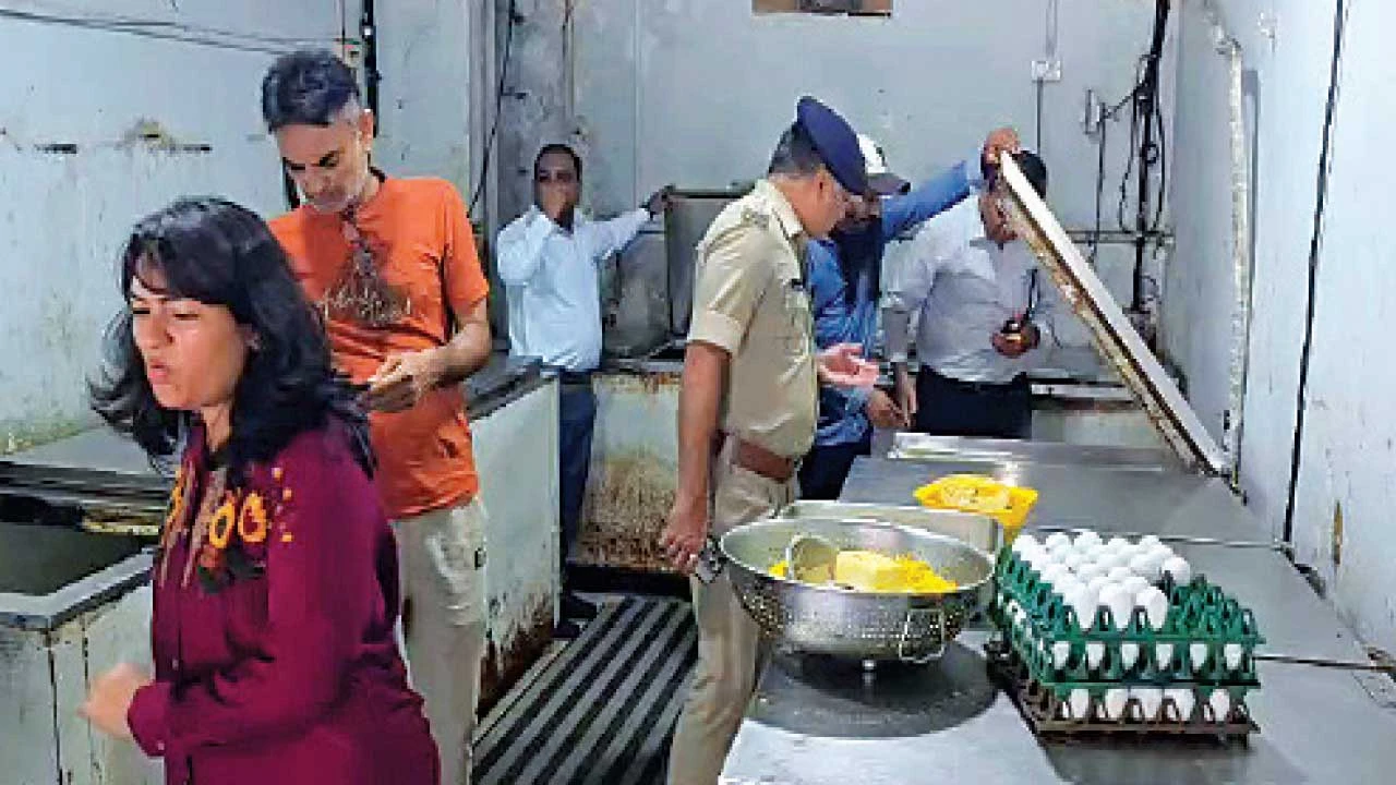 ભરૂચમાં આરોગ્ય વિભાગ એક્શનમાં, 13 થી વધુ હોટલ-રેસ્ટોરન્ટનું સઘન ચેકિંગ