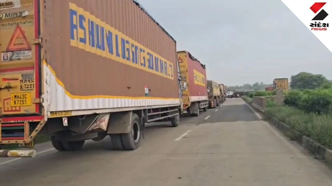 Dahod Highway Accidents: Two Crashes Cause Traffic Jam as Four Vehicles Damaged
