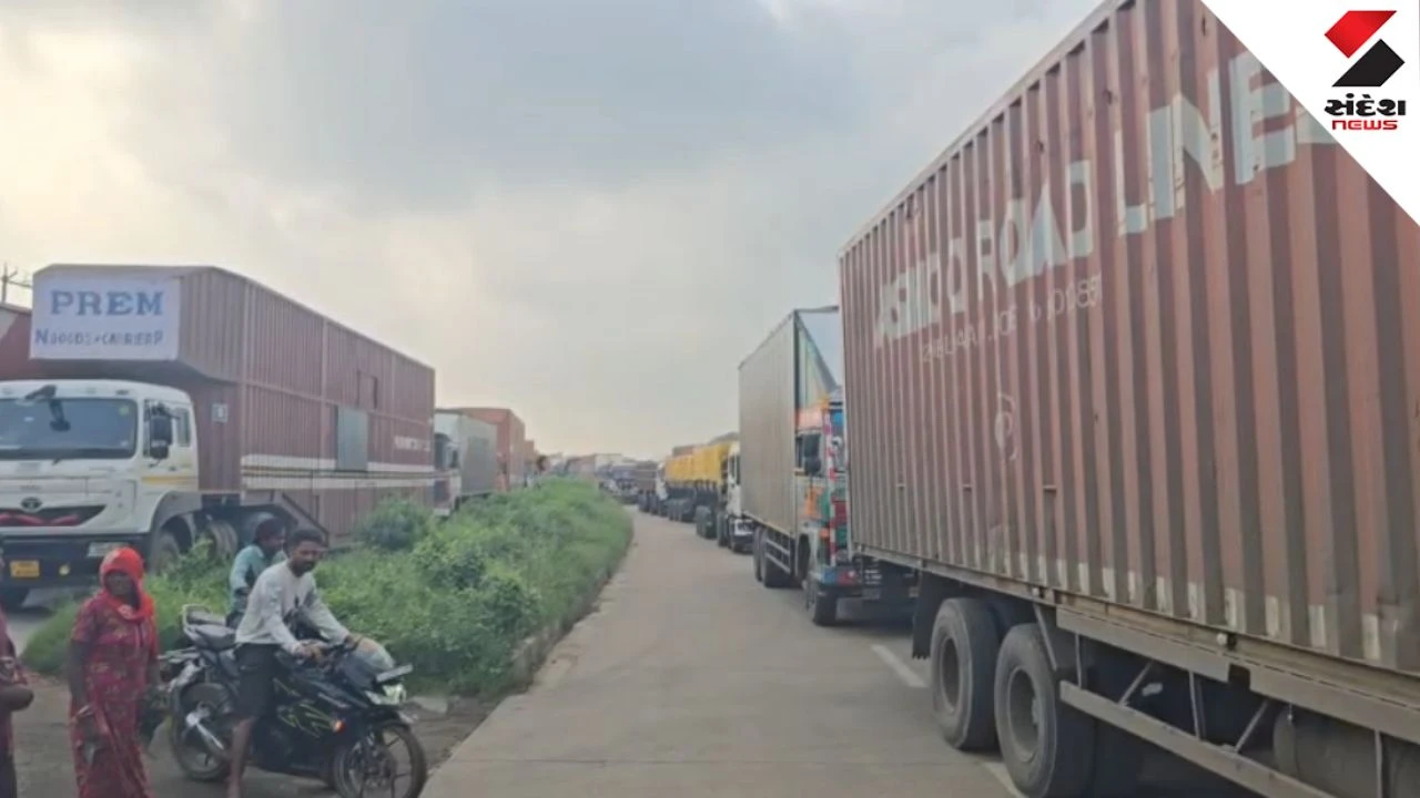 Dahod Highway Accidents: Two Crashes Cause Traffic Jam as Four Vehicles Damaged