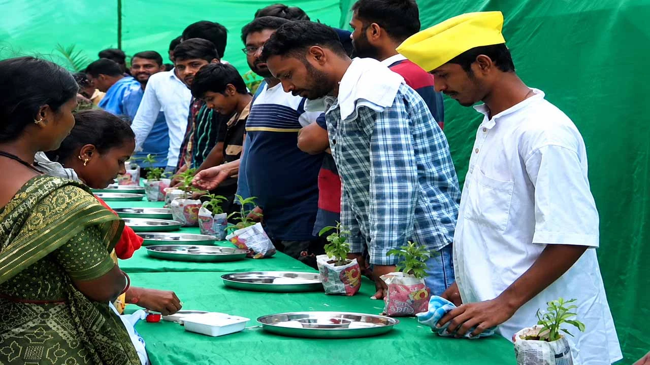 Raksha Bandhan celebrated in Sabarmati & Rajkot Central Jails