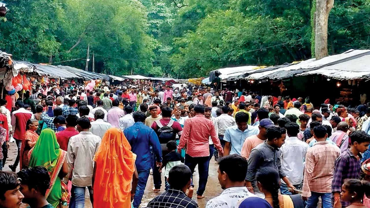 Panchmahal: બોડેલીનાં સુપ્રસિદ્ધ ઝંડ હનુમાન ખાતે શ્રાવણી શનિવારે ભક્તોનું ઘોડાપૂર
