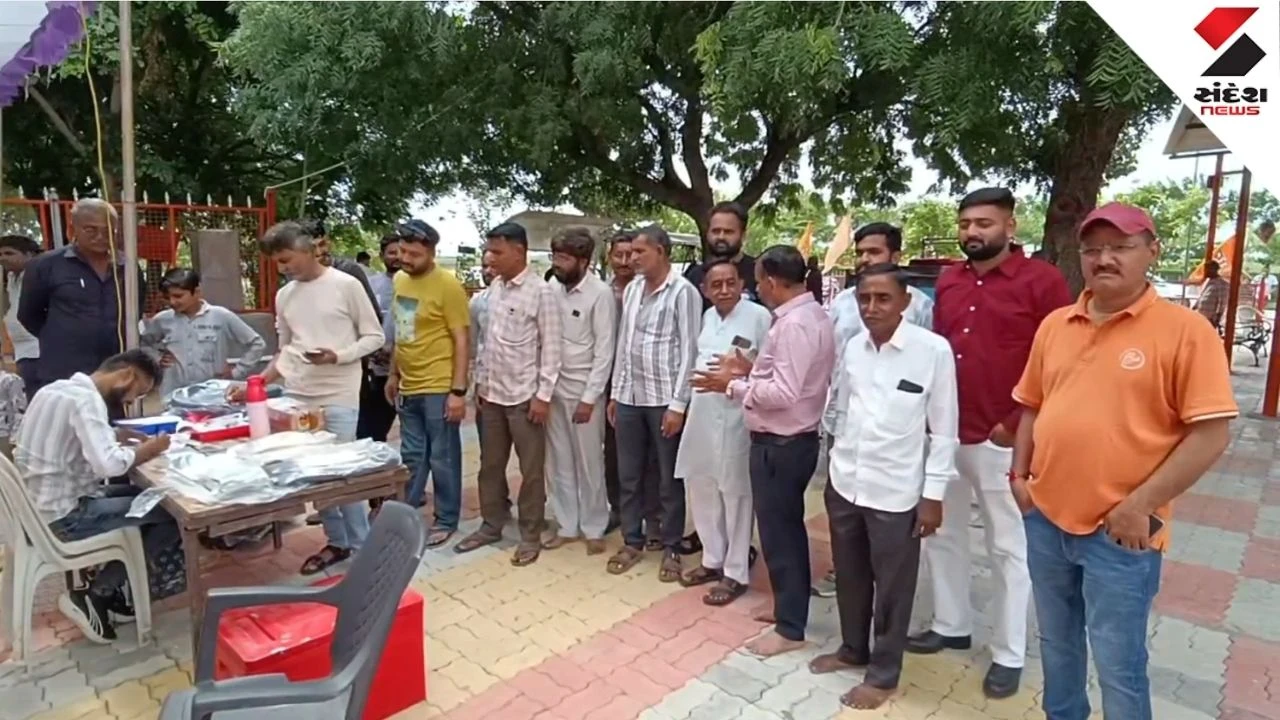 Surendranagar News: Blood Donation Camp at Sadad Uteshwar Mahadev Temple in Lakhtar