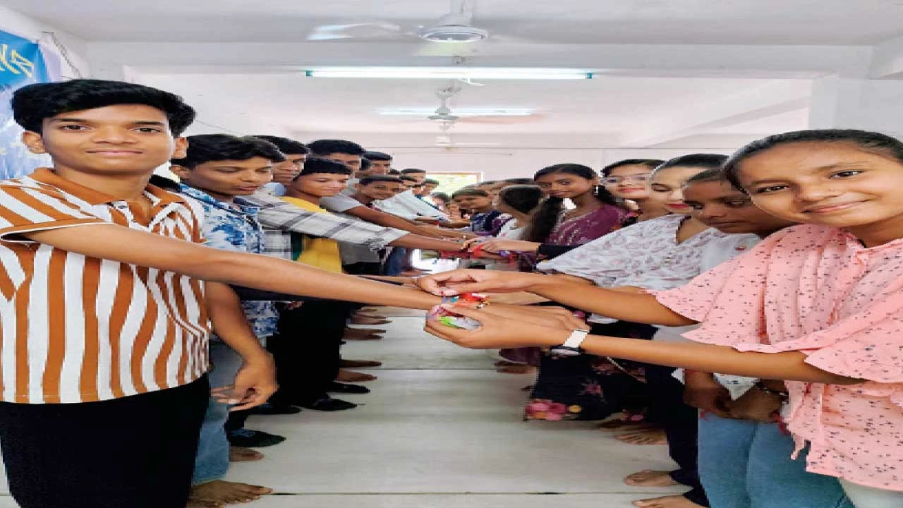અંકલેશ્વરના અંદાડાની શાન્તનુ વિદ્યાલયમાં રક્ષાબંધનની ઉજવણી