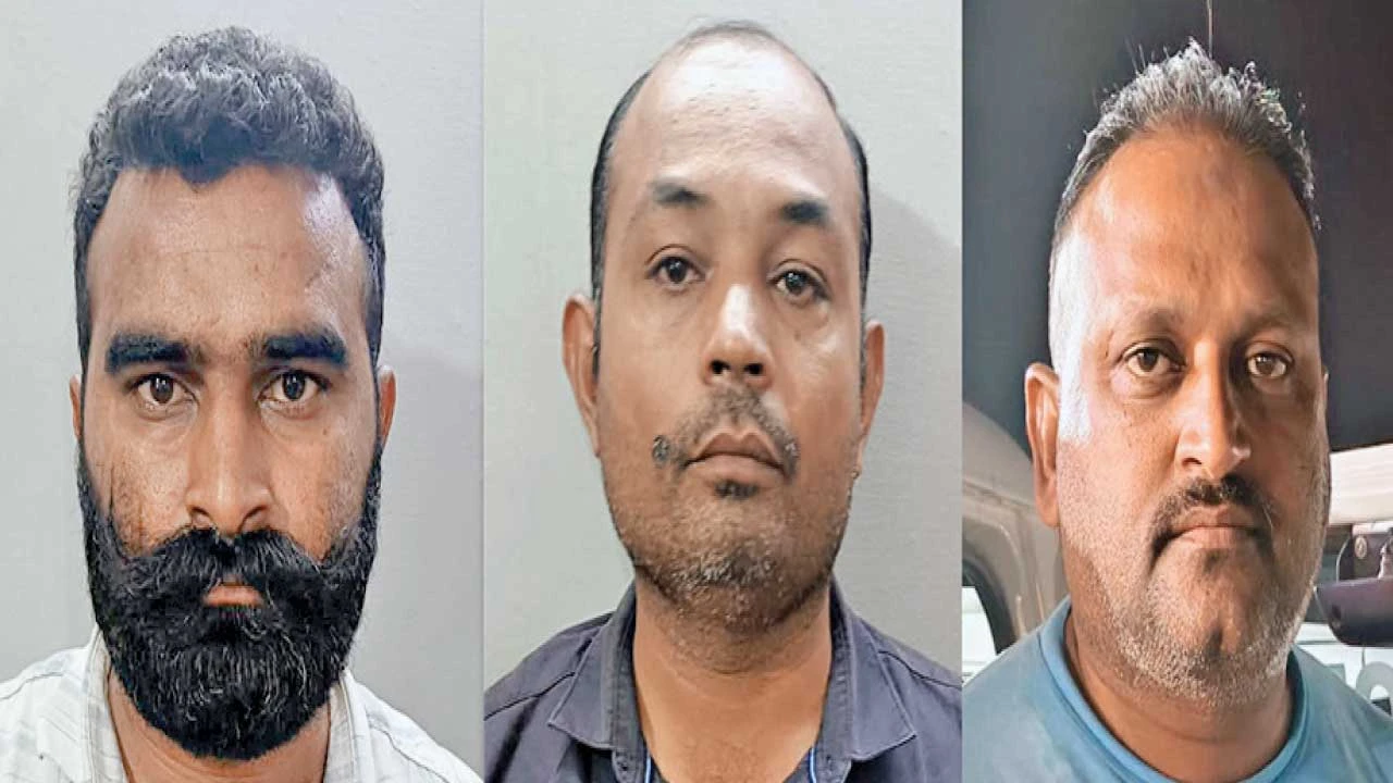 Surendranagar: પોલીસ બની કુરિયર ડિલીવરી બોય