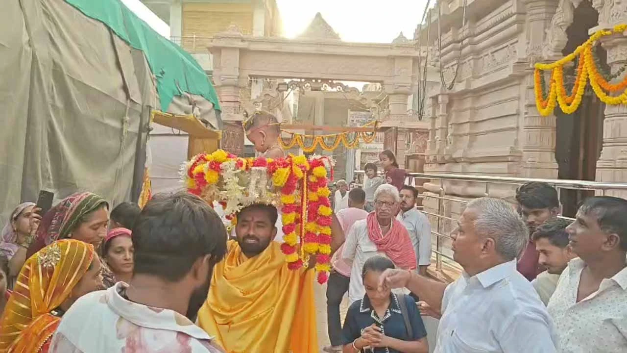 An ocean of devotion in Tharad diocese!
