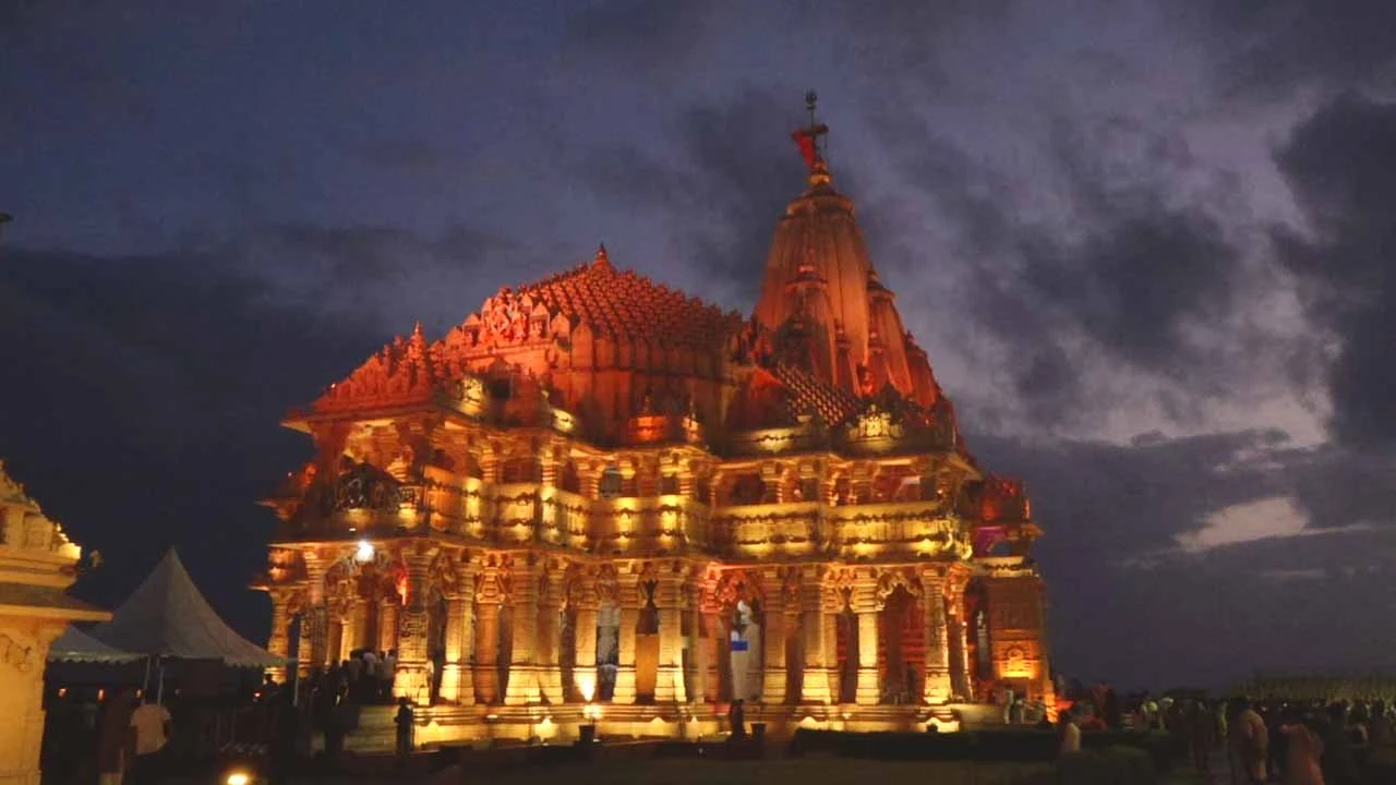 A feast of devotion at Somnath Dham on Janmashtami