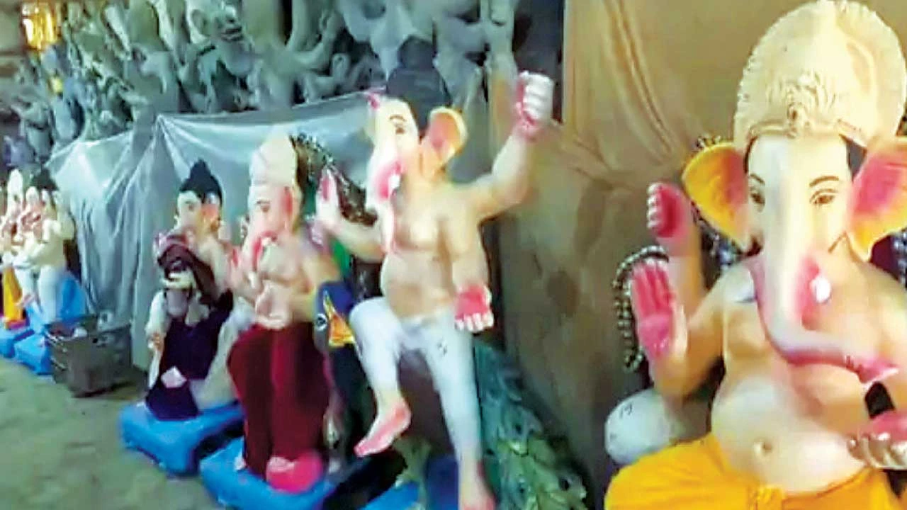 Ankleshwar: ગંગા નદીની માટીમાંથી શ્રીજીની ઇકોફ્રેન્ડલિ પ્રતિમાઓનું નિર્માણ