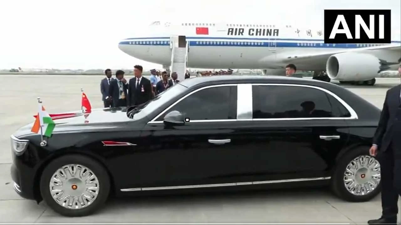 xi-jinping-arrives01
