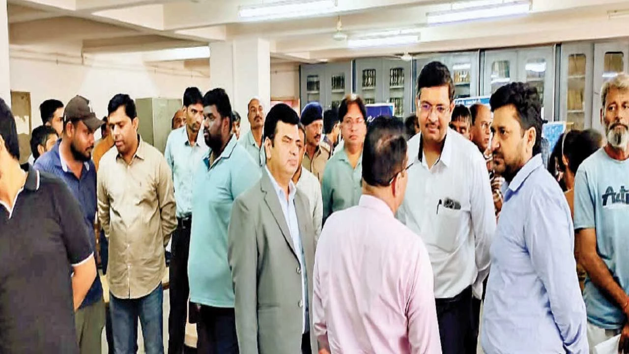 porbandar : પોરબંદર જિલ્લા ન્યાયાલય ખાતે લોક અદાલતને સફ્ળતા, એક જ દિવસમાં 5,932 કેસોનો નિકાલ