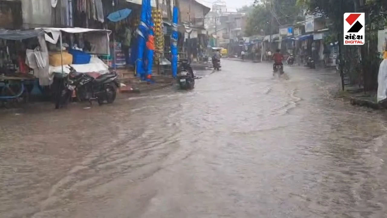 Amreli Rain Update: Continuous Rains Revive Crops, Relief for Farmers in Babra