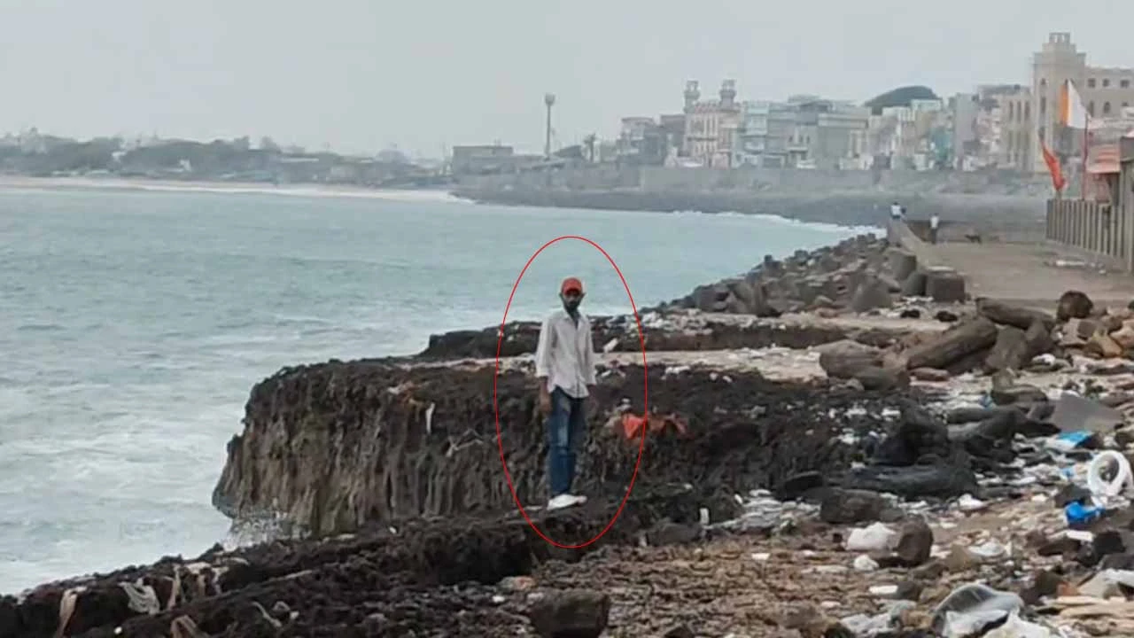 Gross negligence of youth in Porbandar
