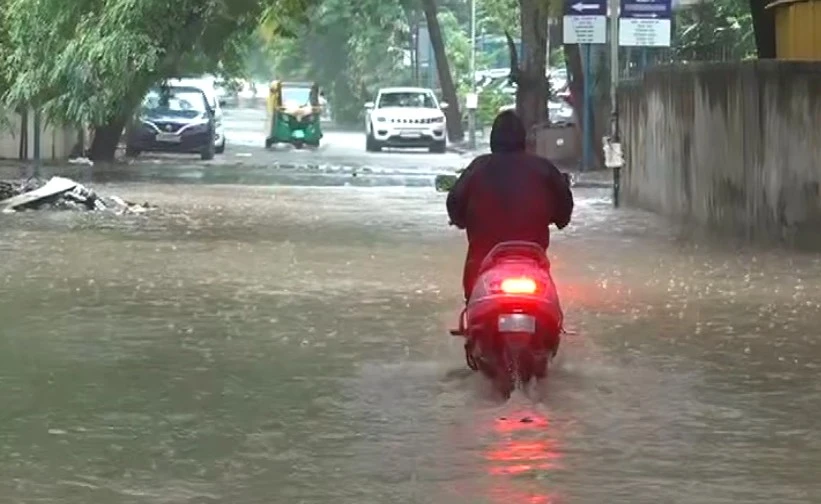 અમદાવાદ ડ્રાઈવિન