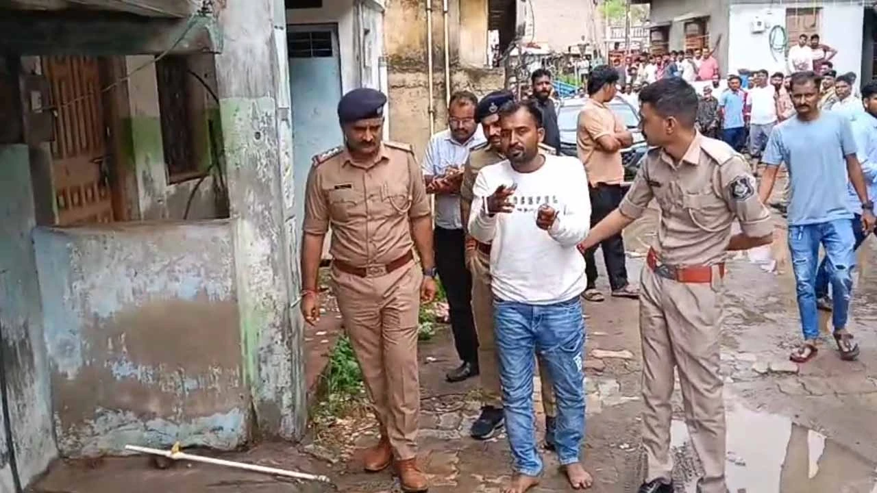 Youth killed in love affair dispute in Bharuch