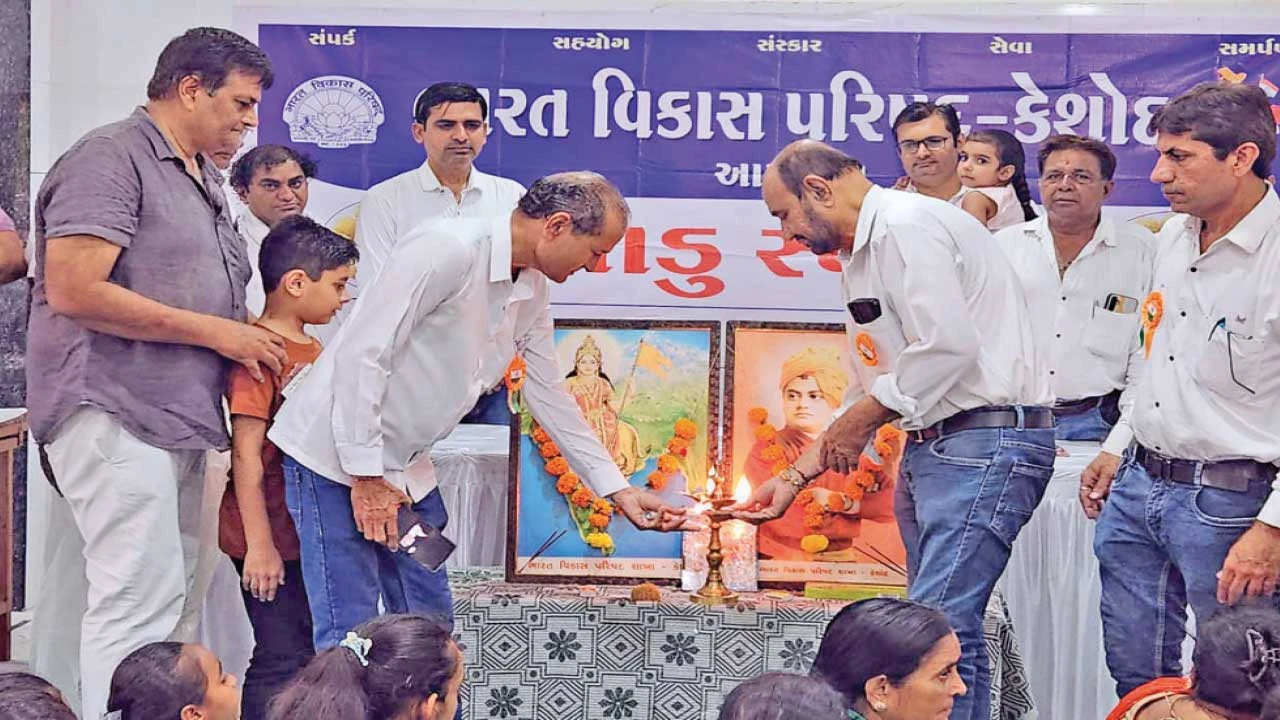 જૂનાગઢમાં ભાઈઓએ 14 લાડુ, બહેનોમાં 15 વર્ષીય બાળાએ 9 લાડુ આરોગ્યા