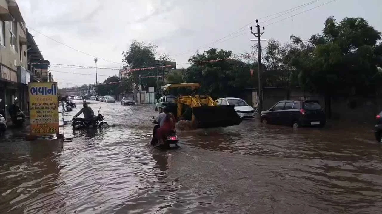 Rain in Kutch in a violent form