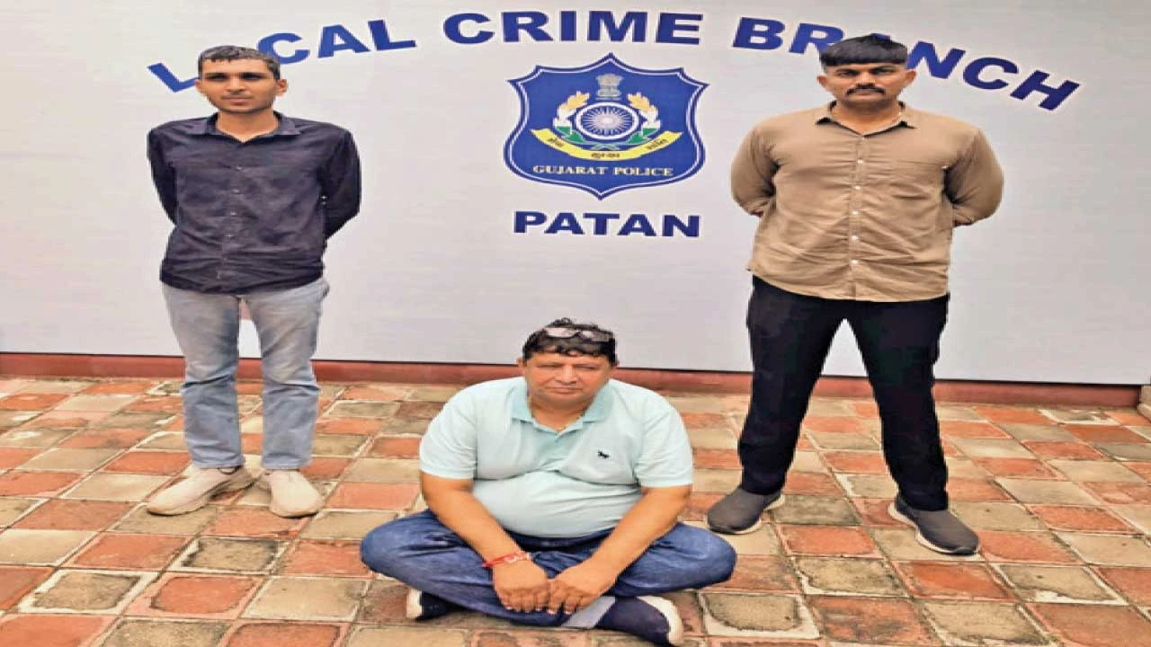 Patan : પાટણ લોકલ ક્રાઈમ બ્રાન્ચે ક્રિકેટ સટ્ટાના ગુનામાં 4 વર્ષથી નાસતા ફરતા આરોપીને ઝડપ્યો
