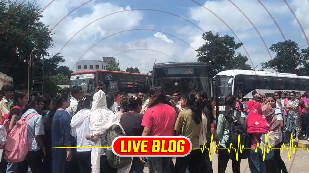 Gujarat Latest News Live : મોરબીમાં બસોની અનિયમિતતાને કારણે વિદ્યાર્થીઓમાં આક્રોશ, બસ સ્ટેન્ડમાં ચક્કજામ કર્યો