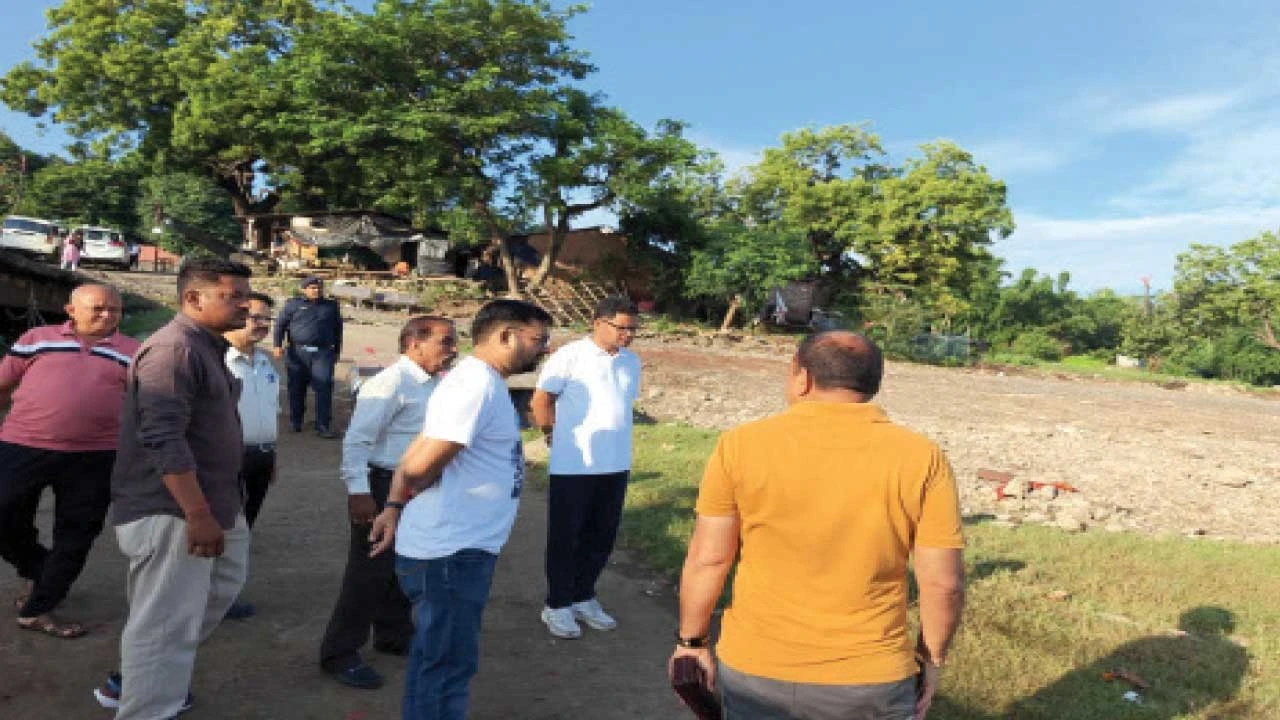 Navsari : પૂર્ણા કાંઠે વિસર્જન વ્યવસ્થાપન અને સફાઈ કામ સુનિશ્ચિત કરવા તાકીદ