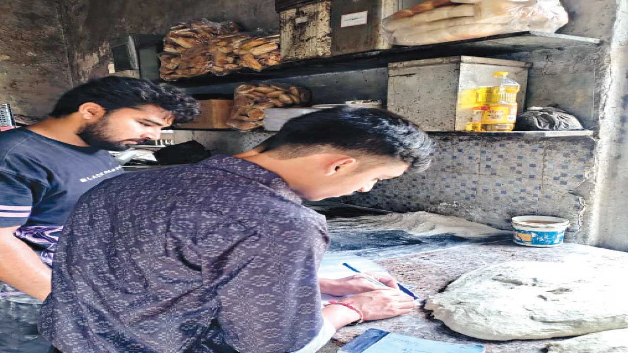 Porbandar : પોરબંદરમાં નિયમોનું પાલન ન કરનાર 5 બેકરીના ધંધાર્થીઓને રૂ 2500 નો દંડ
