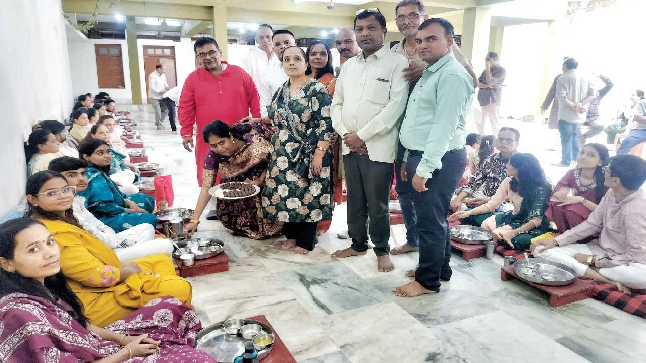 Dabhoi: શ્રી વિજય દેવસૂર જૈન સંઘ, ખાતે મહા પર્યુષણ પર્વની ઉજવણી