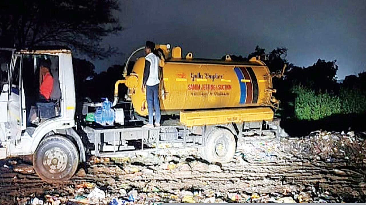 Vadodara: રાત્રે ખાળકૂવા અને ગટરના પાણીનો ગેરકાયદે નિકાલ
