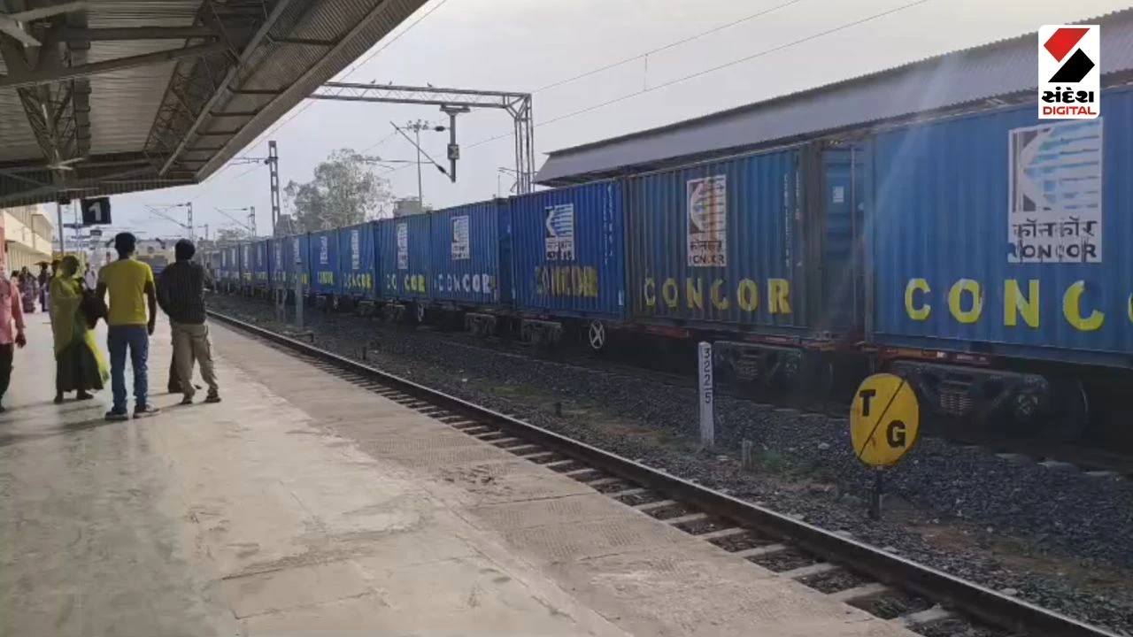 Sabarkantha News: Nursing Student Dies After Being Hit by Train Near Himmatnagar