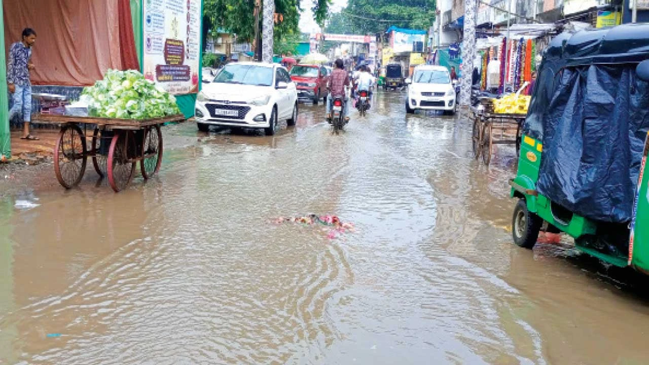 Bodeli: વહેલી સવારે દોઢ ઇંચ જેટલો વરસાદ