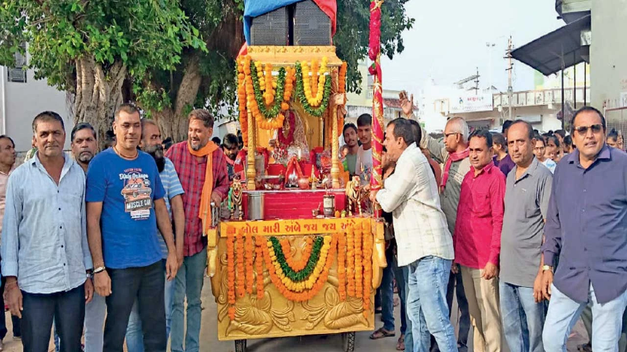 કૈયલ ગામથી અંબાજી પગપાળા સંઘ રવાના