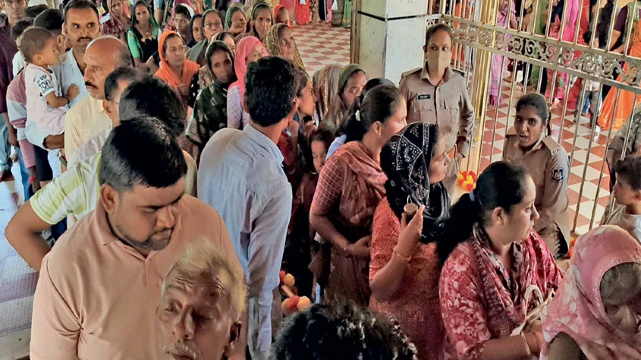 Modasa: ઉમેદપુર ગામમાં શ્રી સ્વયંભૂ ખંડુજી મહાદેવના મંદિરનો મેળો યોજાયો