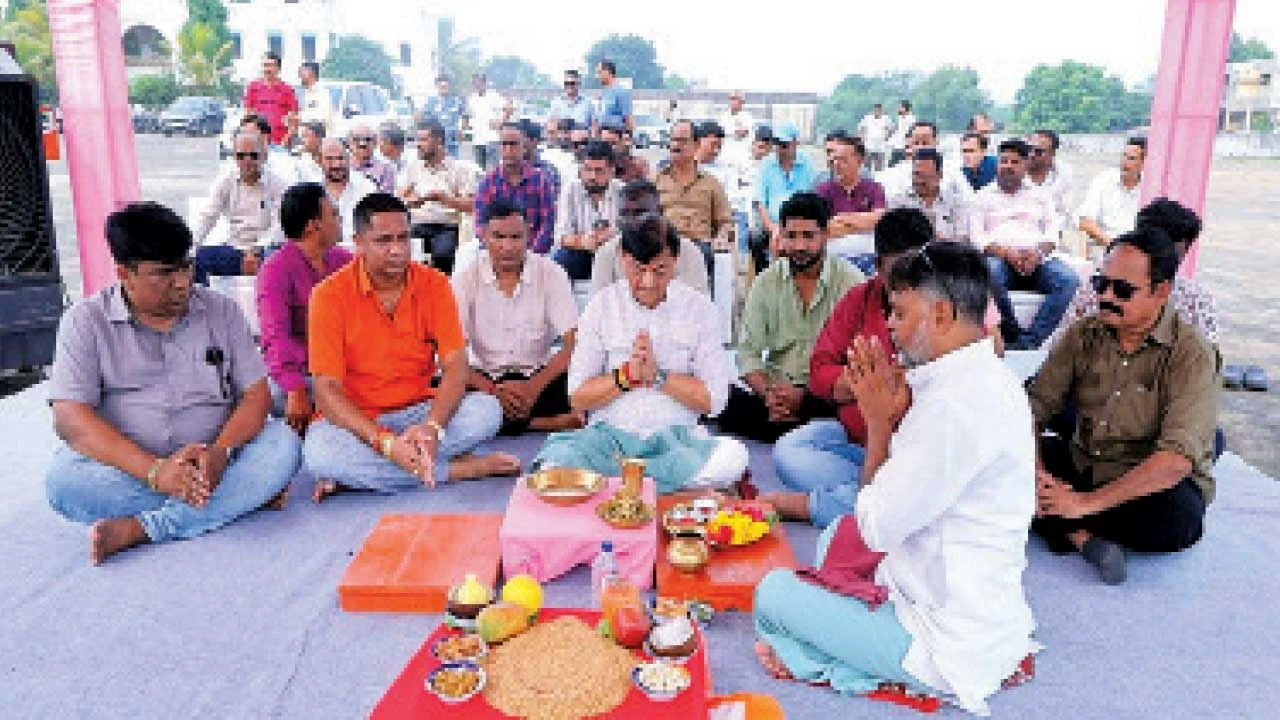ડભોઇ APMC ગ્રાઉન્ડમાં નવરાત્રિ મહોત્સવનું ભૂમિપૂજન, પરંપરા જાળવણી પર ભાર
