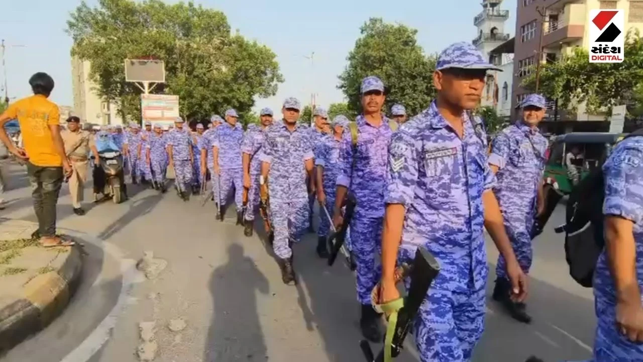 Vadodara News Massive Police Bandobast for Ganesh Visarjan, Over 25,000 Idols to be Immersed (5)