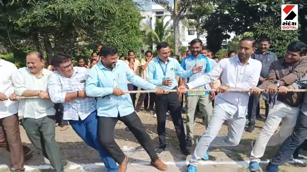 Amreli News: Energy Minister Kaushik Vekariya and Leaders Play Traditional Games with Kids