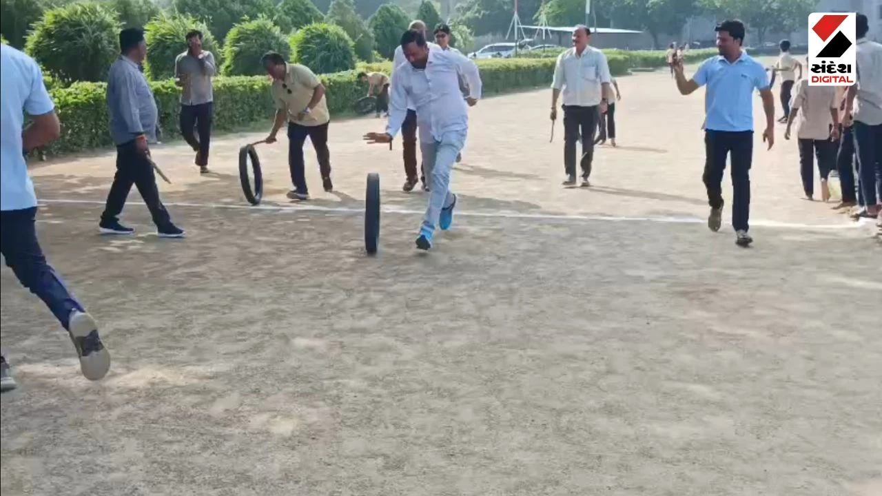 Amreli News: Energy Minister Kaushik Vekariya and Leaders Play Traditional Games with Kids