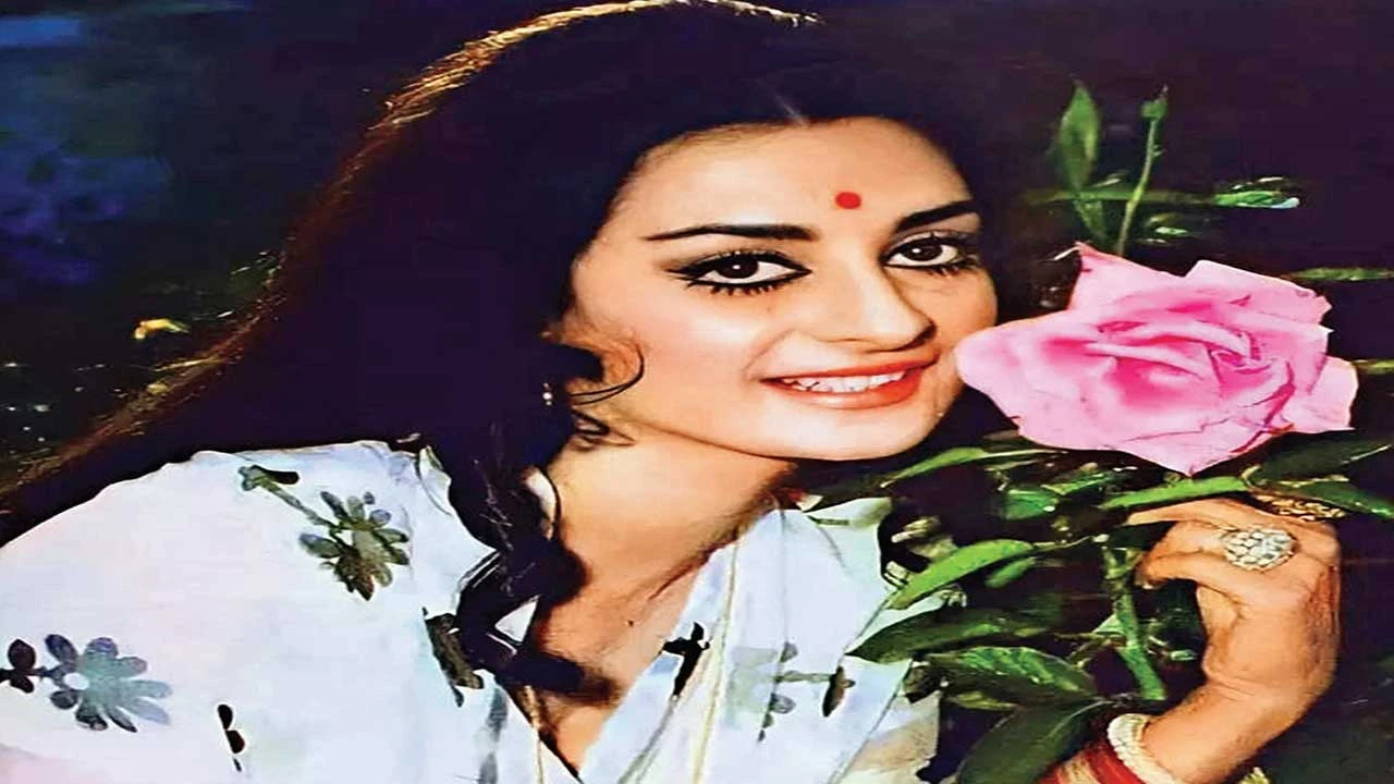 તોફાની આંખો, ચંચળ અદા અને ભાવુક ચહેરાવાળી સાયરાબાનુ