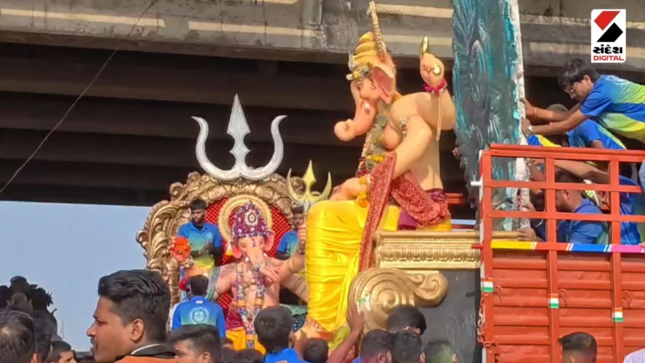 Ganpati Visarjan Underway Across 21 Artificial Ponds and 3 Natural Ghats, Over 28,000 Idols Immersed