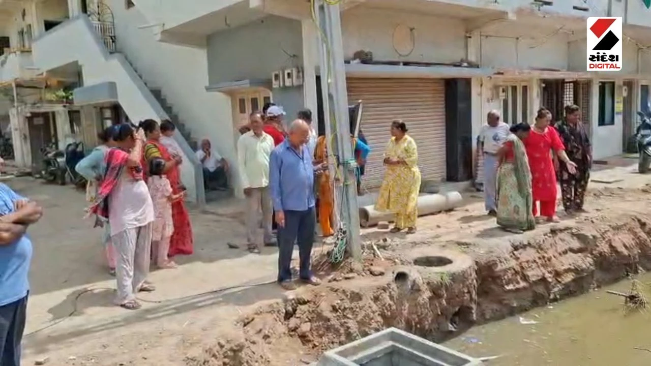 Gandhinagar News: Kalol Anandpark Society Residents Face Severe Disease Threat Due to Contaminated Water