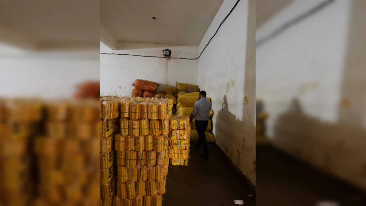 Food department raids in Deesa