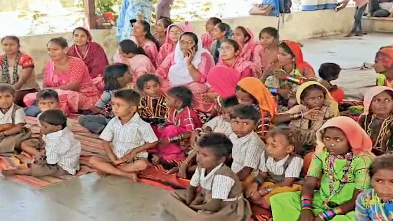 Radhanpur : અધવચ્ચે અટકેલો આંગણ ઉત્સવ ફરી ધામધૂમથી ઉજવાયો