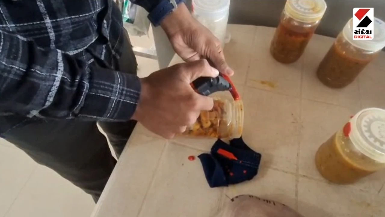 Surendranagar News: Food & Drugs Department Raids 13 Places, Destroys 60 KG Unfit Food