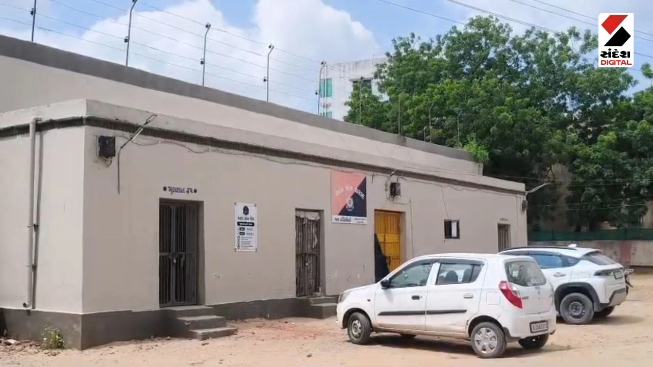 Vav-Tharad News: Yoga Camp Organised for Inmates at Tharad Sub Jail on Gandhi Jayanti