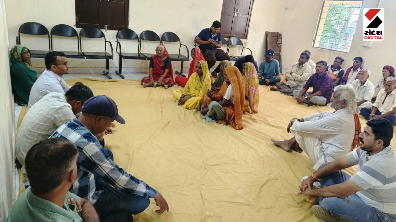 Surendranagar News: Gram Sabha Organised in Lakhtar on Gandhi Jayanti