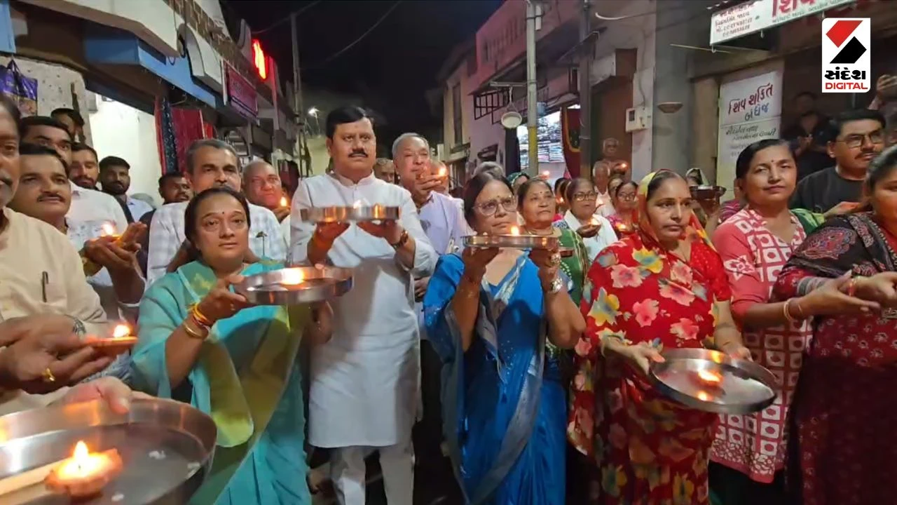Surendranagar News: Maha Aarti Organized in Surendranagar for Captain Smit Machhar's Recovery