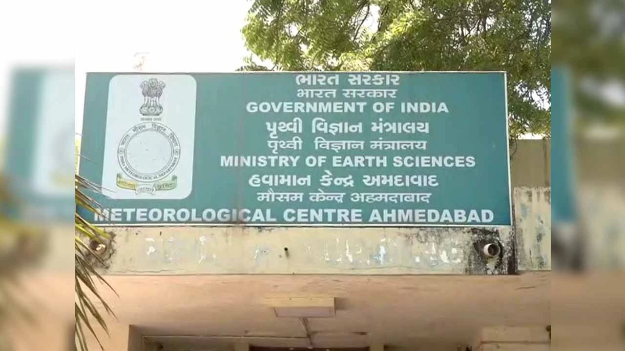 Mixed season begins in Gujarat