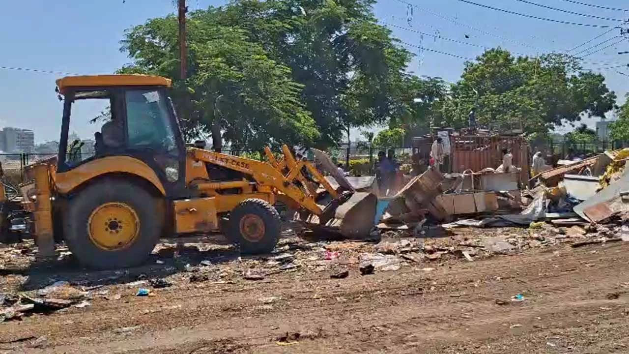 BMC's aggressive action in Bhavnagar