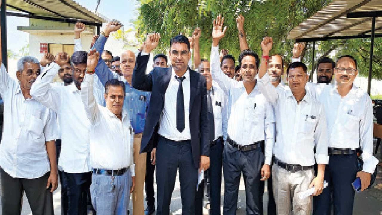 ડભોઈમાં ગુજરાત રાજ્ય રેન્ટ એક્ટ-2026નો વકીલો દ્વારા ઉગ્ર વિરોધ, કાયદો પાછો ખેંચવા માંગ