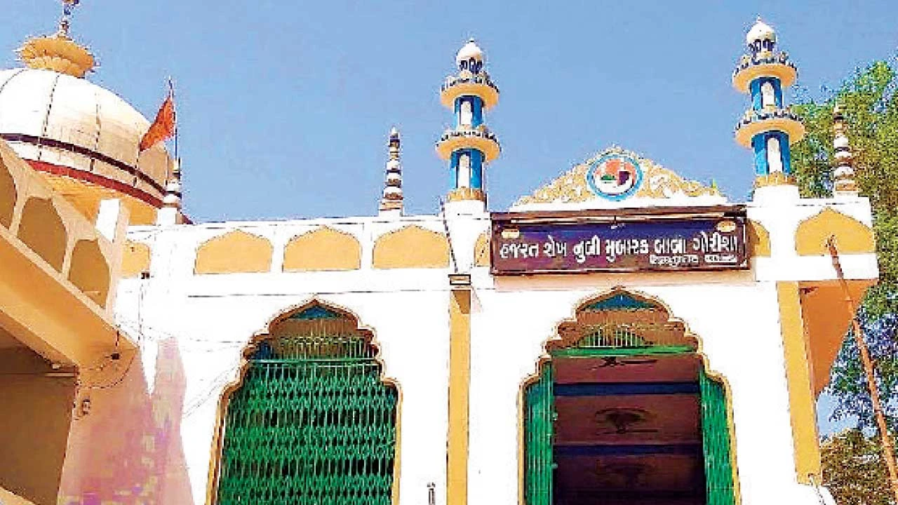 ભરૂચના રતનપુરના ડુંગર પર સ્થિત હઝરત બાવાગોર દરગાહનો ચસ્મો વધાવવામાં આવશે