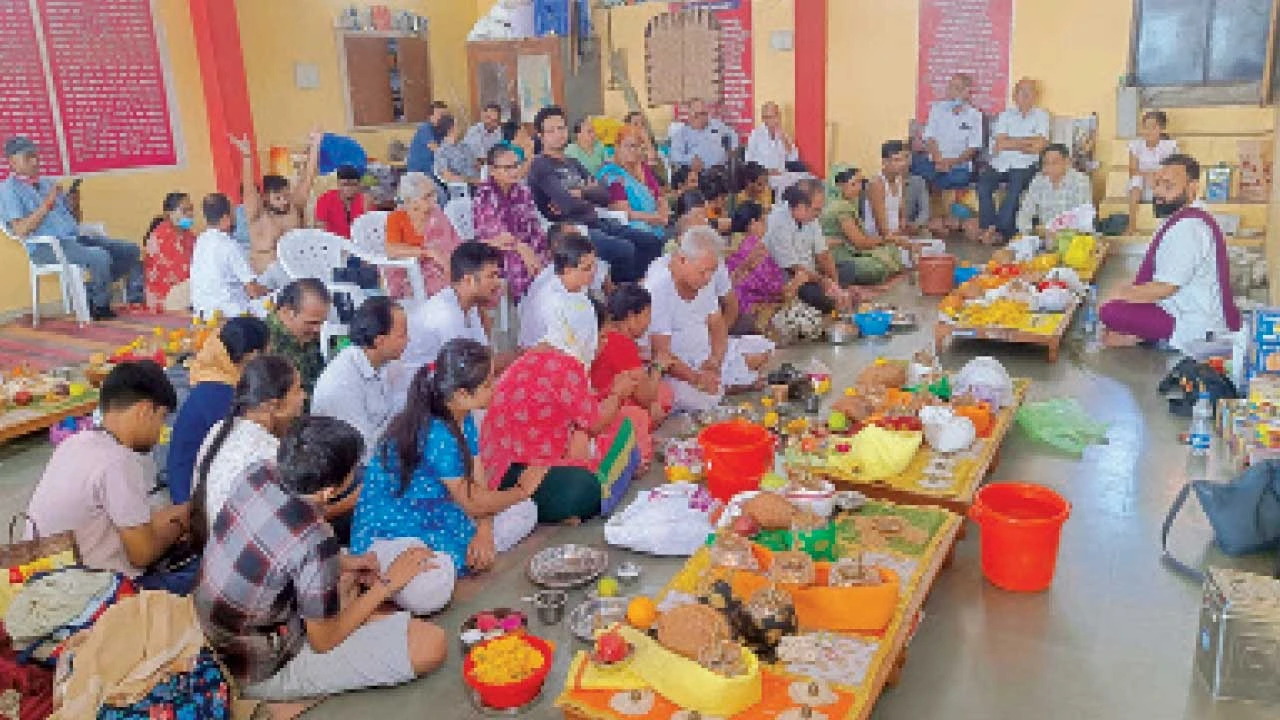 Vadodara : દક્ષિણ પ્રયાગ તીર્થ ચાંદોદ ખાતે સર્વ પિતૃઋણ મુક્તિ માટે ધસારો
