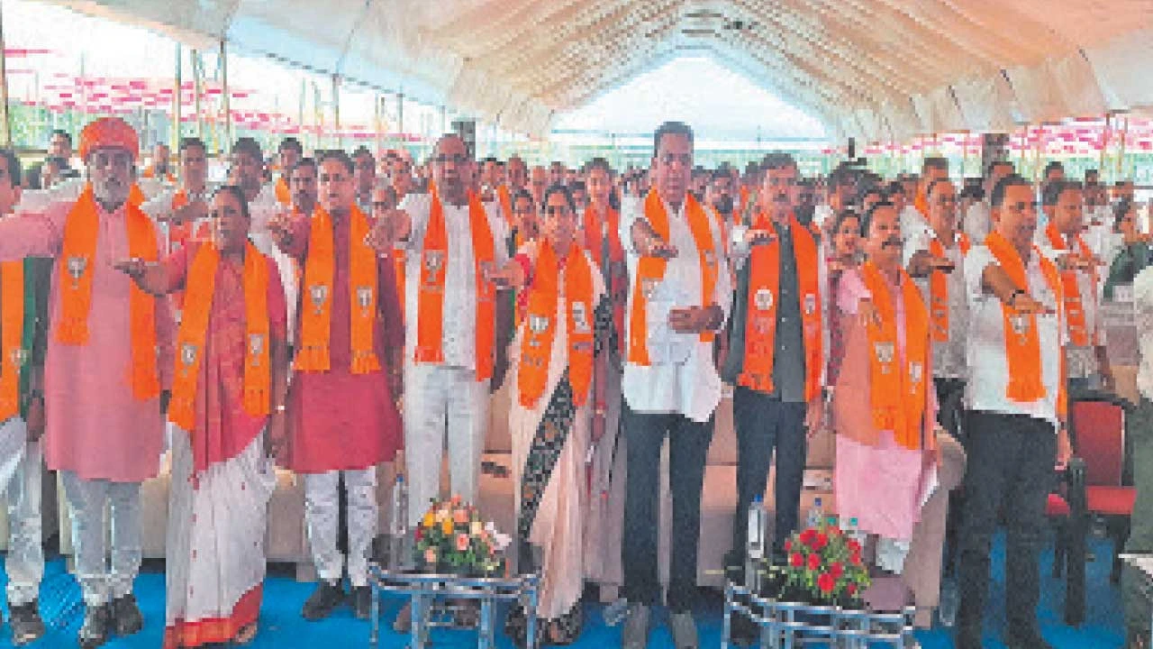 ગોધરા પોલીસ હેડક્વાર્ટર ખાતે વિકસિત ભારત સંકલ્પ સભા અને સેવા જ્યોતિ યાત્રા યોજાઈ