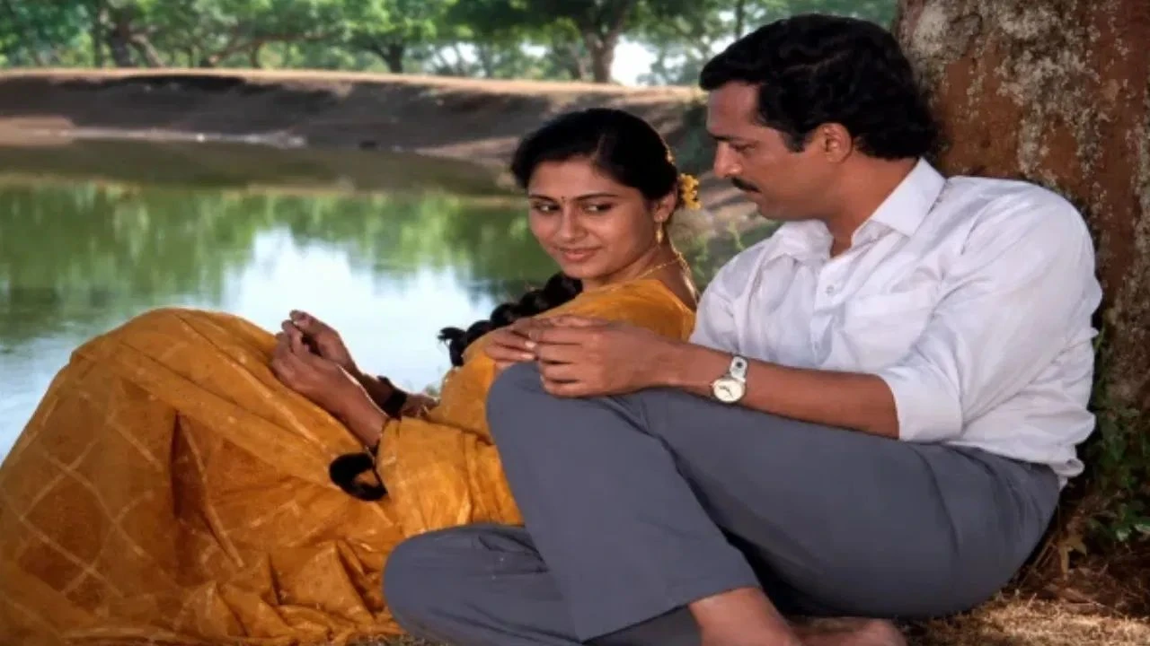 Nana Patekar First Movie (1)
