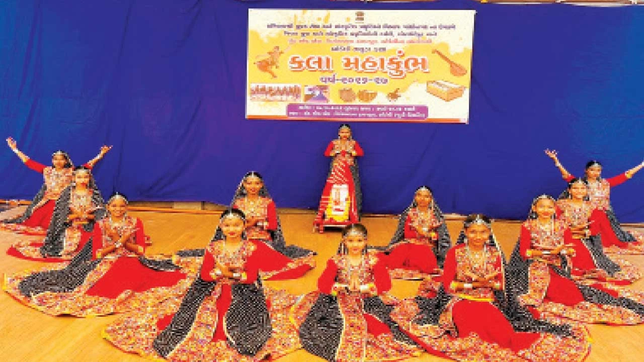 Chhota udepur : છોટાઉદેપુર ખાતે કલામહાકુંભમાં બોડેલીની PM શ્રી કન્યાશાળાનો ડંકો